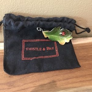 Thistle & Bee 🐝 sterling silver brooch/ pendant